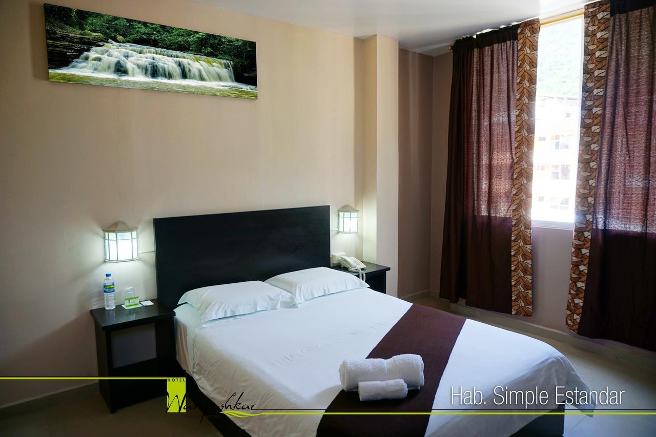 Hotel Wampushkar Zamora Dış mekan fotoğraf